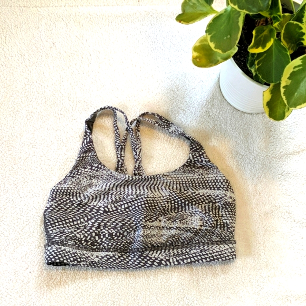 Lululemon Energy Bra size 8  swerve vapor metal grey